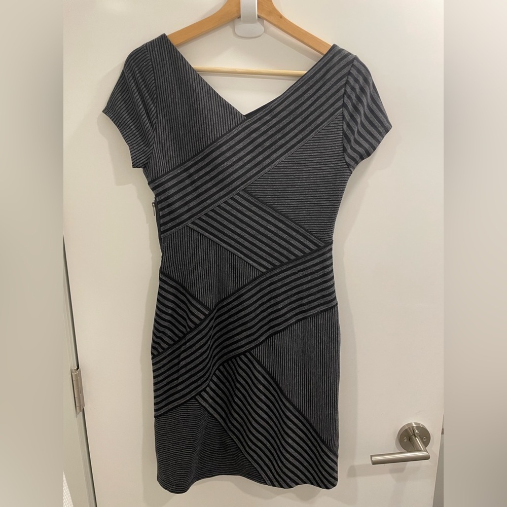 BCBG MaxAzria mini dress. Size S